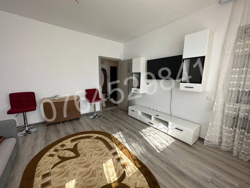 Green Belsugului, Militari langa Lidl,