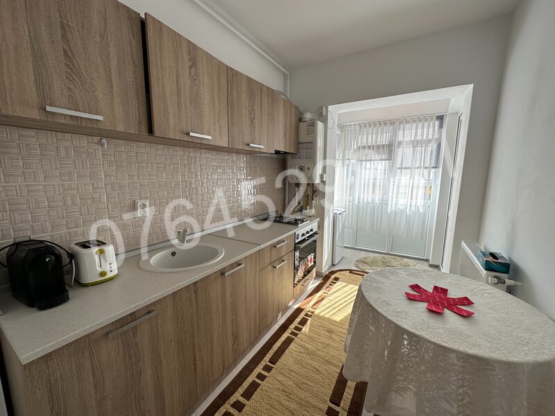 Green Belsugului, Militari langa Lidl,