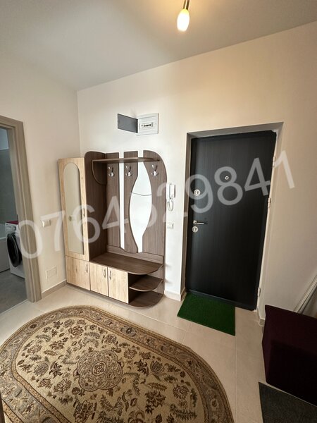 Green Belsugului, Militari langa Lidl,