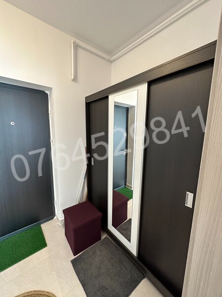 Green Belsugului, Militari langa Lidl,